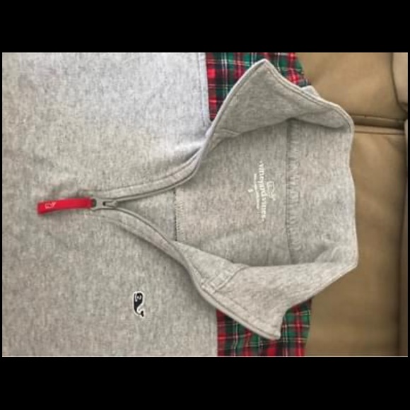 Women’s size Small Vineyard Vines 1/4 Zip up. - Picture 2 of 3